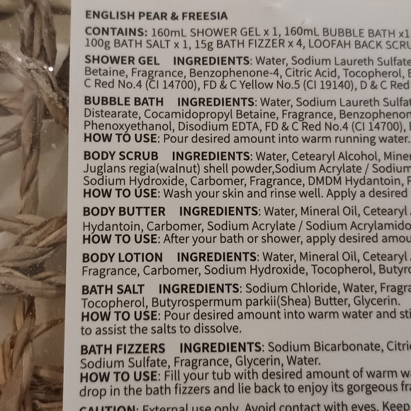 NWT! ARIOSE MONDE BATH SET (English Pear & Freesia) - Picture 14 of 14